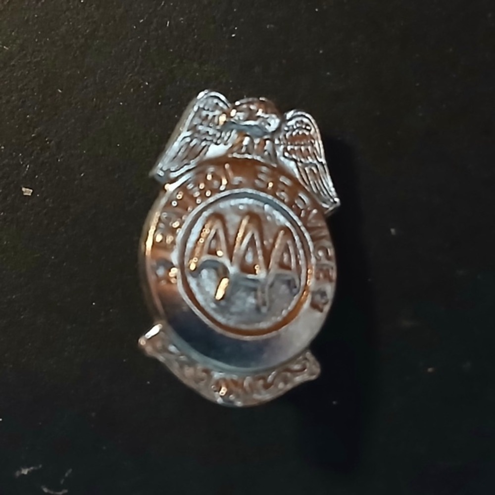 🚌✏️ Safety Patrol Lapel Pin Early 70s 🎓📓